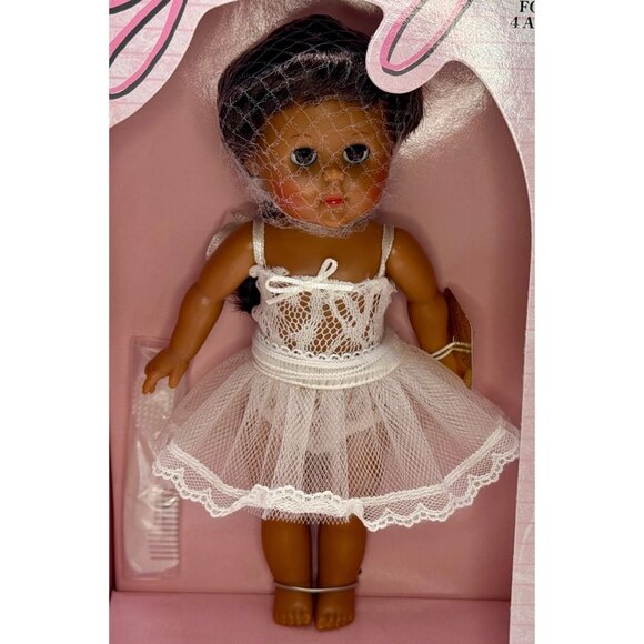 Vtg Vogue GINNY Doll 1995 Dress Me Hispanic 2DM05 NIB 8" Lingerie & Stand Gift - Picture 3 of 8